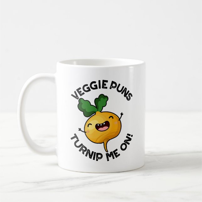 Veggie Puns Turnip Me on Funny Gemüse Puppe Kaffeetasse (Links)
