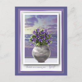 Veilchen in einem Mondglas Postkarte