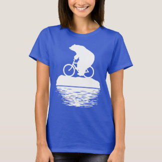 Vélo d'équitation d'ours blanc sur le T-shirt des