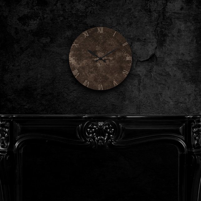 Velvety Bronze Damask | Brown Baroque Grunge Round Runde Wanduhr (Von Creator hochgeladen)