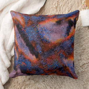 Velvety Textur mit rot-blauer Ölfarbe verschmiert Kissen