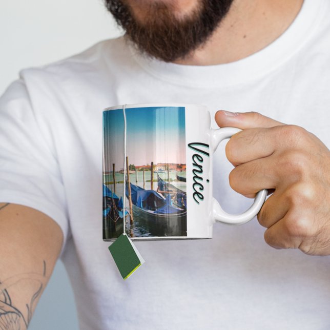 Venedig Canal mit blauen Gondeln Kaffeetasse (Von Creator hochgeladen)