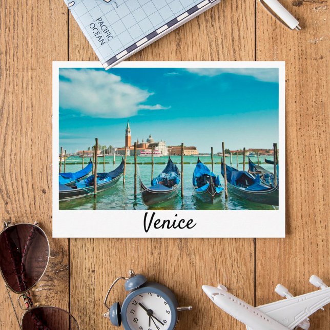Venedig Canal mit blauen Gondeln Postkarte (Von Creator hochgeladen)