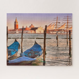 Venedig, Italien Gondeln & Segelboot