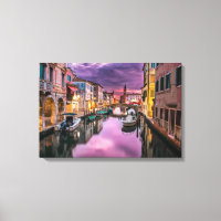 Venedig, Italien - Landschaftlicher Kanal und Vene