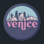Venedig Italien Vintage Stadt Skyline Stadtbild Magnet<br><div class="desc">Vintages und retro City Design mit wunderschöner Skyline, touristischer Attraktion und Stadtbild. Cooler Wolkenkratzer und Gebäude Silhouette Illustrationen für Touristen und Reisende. Ideal als Souvenir, um Zuhause zu bringen, wenn Sie durch die Welt reisen. Rett die Erinnerung an deine Reise und Ferien mit Familie und Freunden. Die Hintergrundfarbe kann auf...</div>