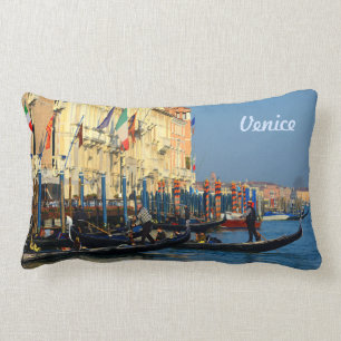 Venezianische Gondolieri auf dem Kanal Grande Lendenkissen