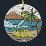 Venice Beach California Vintag Keramik Ornament<br><div class="desc">Handgezeichnete Illustration von Venice Beach mit Bergen und Meereswellen im Hintergrund. Ideal für alle,  die Lieben,  Venedig Beach zu besuchen.</div>