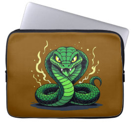 Venomous Snake – Danger and Precision Laptopschutzhülle