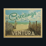 Ventura Beach Vintage Travel Postkarte<br><div class="desc">Dieses Greetings From Ventura Vintage Postcard Design verfügt über einen Sandstrand mit einem schönen türkisfarbenen Ozean und über dem Meer,  einem blauen Himmel mit billigen weißen Wolken. Im Vintage Reisen Stil.</div>