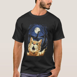 Verängstertes Katzen-Selfie mit Loch-Ness-Monster T-Shirt