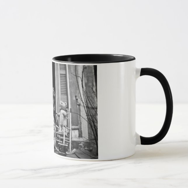 Verbinden Sie uns bitte für etwas Tee Tasse (Rechts)