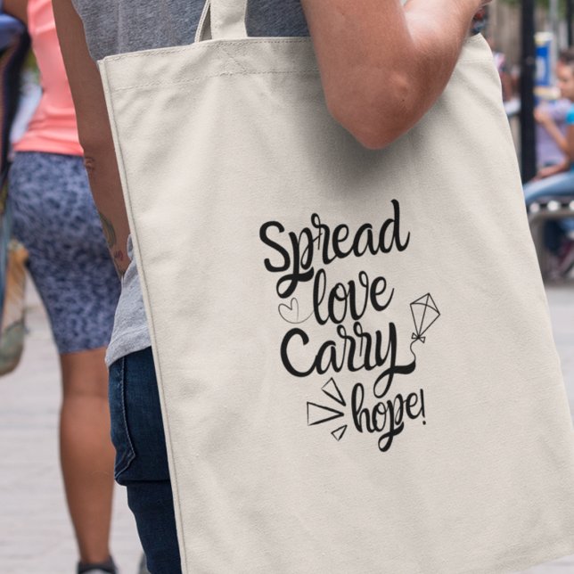 Verbreitung der Liebe Carry Hope Inspiration Tragetasche (Get ready to spread love and carry hope with this charming tote bag!)
