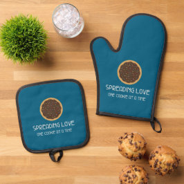 Verbreitung von Liebe und Cookie Ofenhandschuh & Topflappen-Set