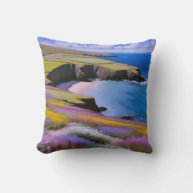 Verdant Cliffs und Azure Waves Kissen (Vorderseite)