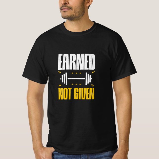 Verdient nicht angegeben - Hardcore-Fitness-Anweis T-Shirt (Vorderseite)
