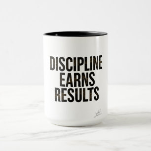 Verdientes Premium-Fitness- und Motivationsdesign Tasse