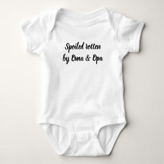 Verdorbenes faules durch Oma u. Opa Baby Strampler