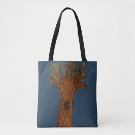 Verdrehter Baum mit blauem Hintergrund Tasche