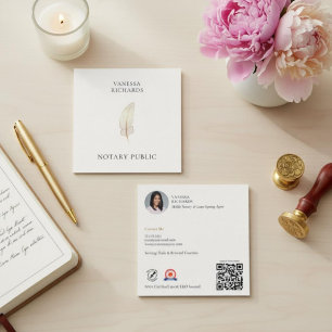 Verfeinertes Beige Gold Feder Chic Notar Foto QR  Quadratische Visitenkarte