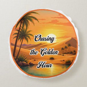 Verfolgung der Golden Hour Sunset Oasis Ästhetik Rundes Kissen