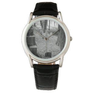 Vergessenes Grab Armbanduhr