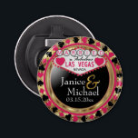 Verheiratet in Las Vegas Style - Dunkelrosa Flaschenöffner<br><div class="desc">Flaschenöffner. In einem verheirateten Design im Las Vegas-Stil mit einem dunkelrosa und Imitaten goldfarbenen Metall-Look für Sie bereit zu personalisieren. Weitere Farben sind verfügbar. 📌 Wenn Sie weitere Anpassungen benötigen, klicken Sie bitte auf den Button "Weitere Anpassungen vornehmen" oder "Design anpassen oder bearbeiten" und verwenden Sie unser Designwerkzeug, um die...</div>