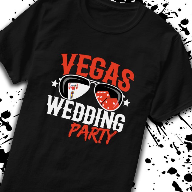 Verheiratet in Las Vegas - Vegas Wedding Party T-Shirt (Von Creator hochgeladen)