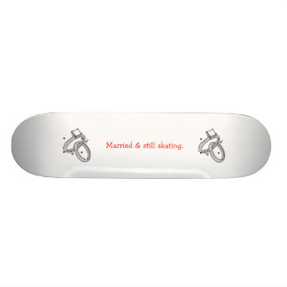 Verheiratet u. noch eislaufend skateboard
