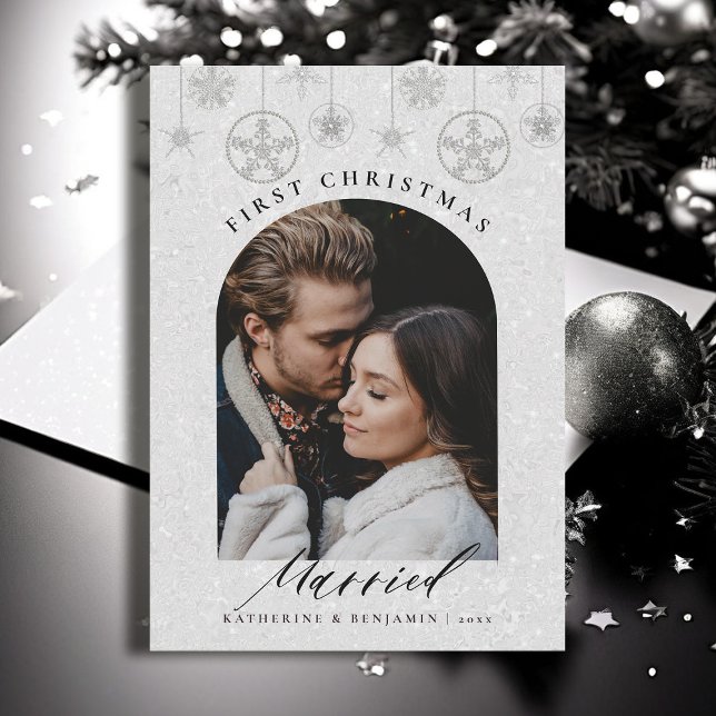 Verheiratete Glitzern Boho Frame Foto Feiertagskarte (christmas card first married couple black white glitter boho arch modern minimalist calligraphy)