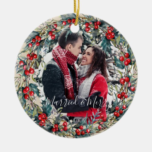 Verheiratete und fröhliche erste Weihnachtsbaumsch Keramik Ornament (Vorne)