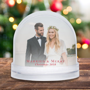 Verheiratete und fröhliche Neuvermählte Fotos Weih Schneekugeln
