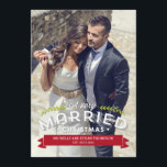 Verheiratete Weihnachtskarten Feiertagskarte<br><div class="desc">Feiern Sie die Saison mit dieser modernen und stilvollen Urlaubskarte von Berry Berry Sweet. Besuchen Sie WWW.BERRYBERRYSWEET.COM für mehr unserer stilvollen Feriensammlungen.</div>