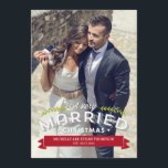 Verheiratete Weihnachtskarten Feiertagskarte<br><div class="desc">Feiern Sie die Saison mit dieser modernen und stilvollen Urlaubskarte von Berry Berry Sweet. Besuchen Sie WWW.BERRYBERRYSWEET.COM für mehr unserer stilvollen Feriensammlungen.</div>