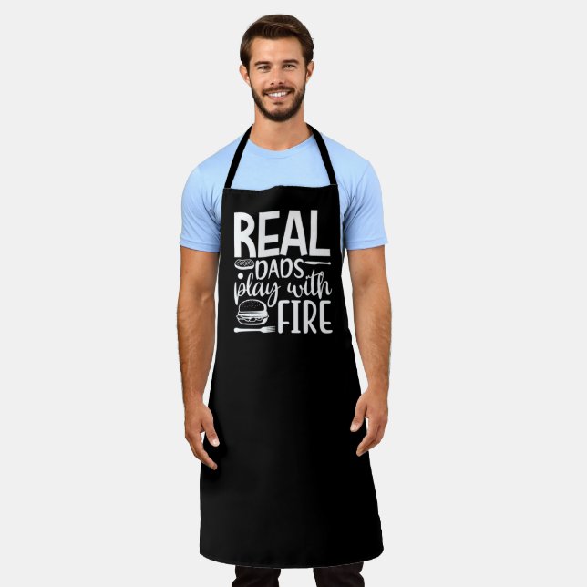 Véritables Dads Jouer Avec Fire BBQ Grand Tablier  (Porté)