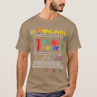Verkleinern in den ersten Schulgang zurück in das T-Shirt