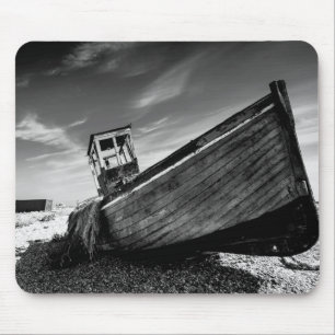 Verlassenes Boot auf Dungeness Strand Mousepad