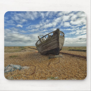 Verlassenes hölzernes Fischerboot Dungeness Mousepad