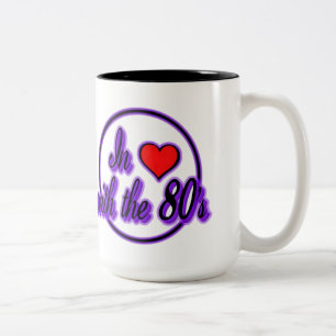 Verliebt in die 80er Retro-Lila-Logo-Tasse Zweifarbige Tasse