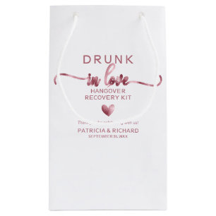 Verliebtes Besäufnis Hochzeits-Hangover-Kit Kleine Geschenktüte