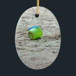 Verlierter grüner Eimer in Sand am Summer Beach Keramik Ornament<br><div class="desc">Verlierter grüner Eimer in Sand am Summer Beach</div>