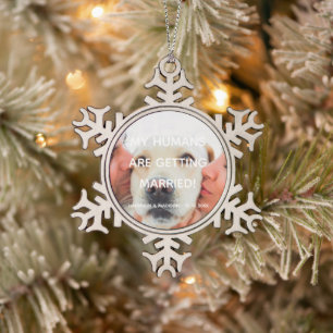 Verlobung Ankündigung des Foto Hundeschlitten Schneeflocken Zinn-Ornament