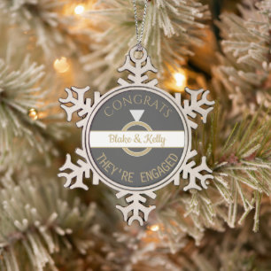 Verlobungs-Schneeflockenrahmen-Ornament als Andenk Schneeflocken Zinn-Ornament