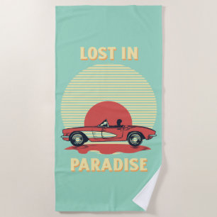 Verloren im Paradies – Retro Cabrio Sonnenuntergan Strandtuch