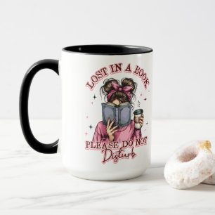 Verloren in einem Buch... Tasse