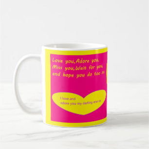 Vermisste Meldung im gelben rosa Design Kaffeetasse