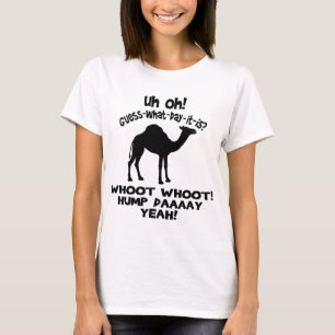 Vermutung, welchen Tag es Buckel-Tageskamel-T - T-Shirt