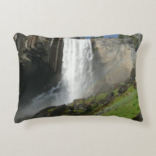 Vernal Falls I im Yosemite National Park Zierkissen