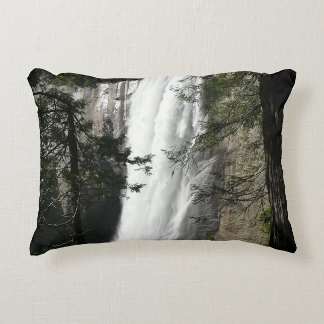 Vernal Falls III: Yosemite National Park Dekokissen (Vorderseite)