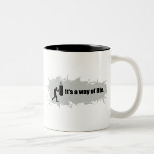 Verpacken ist eine Lebensart Zweifarbige Tasse